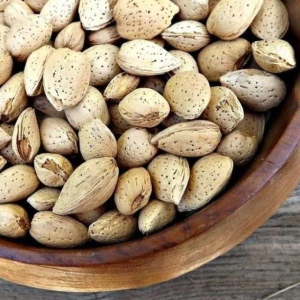 Almonds with Shells